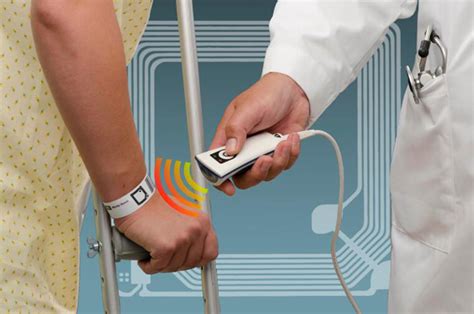 An RFID Communication System for Medical Applications